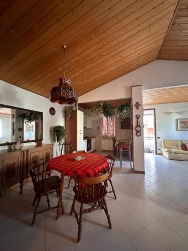 Cattolica Apartment | 130m2 Apartment 3min Walk to Beach - AC - Il Lupo Affitta