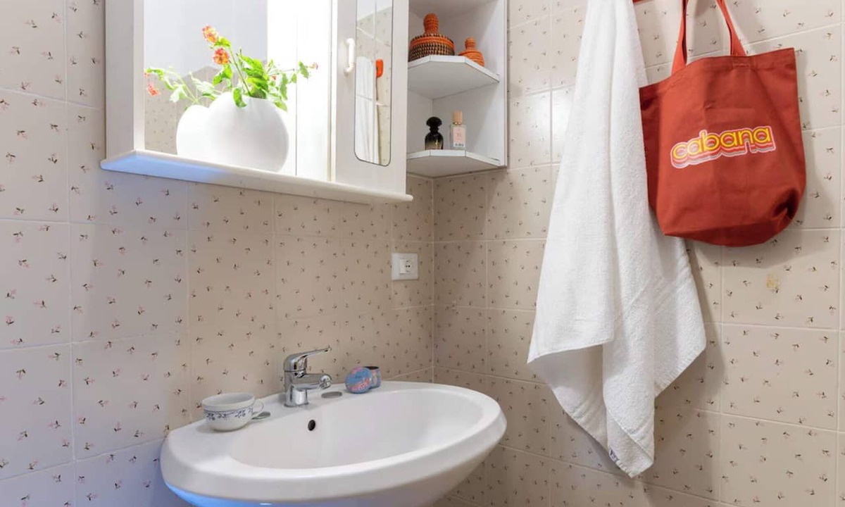 Marina di Ostuni Apartment | 15 "Il Porticciolo Vacanze" Studio Apartment with a Veranda Overlooking the Garden 15