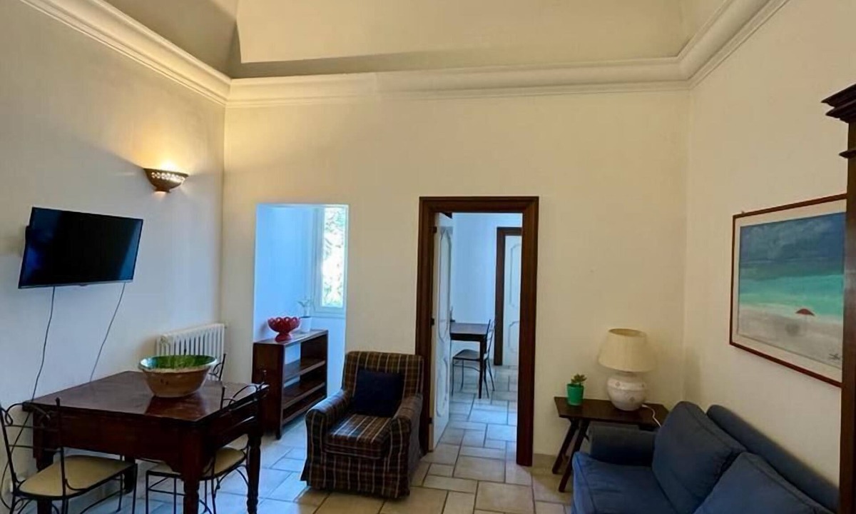 Lecce Apartment | 4 Balcony house art nouveau family apartment in Lecce