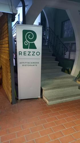 Monte San Giacomo House | affittacamere rezzo