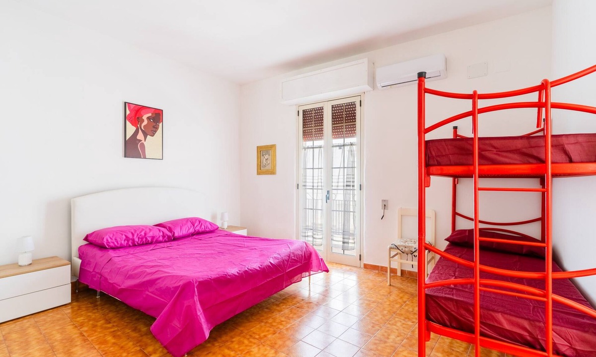 Sannicola Apartment | Apartment 'Betulla' with Balcony
