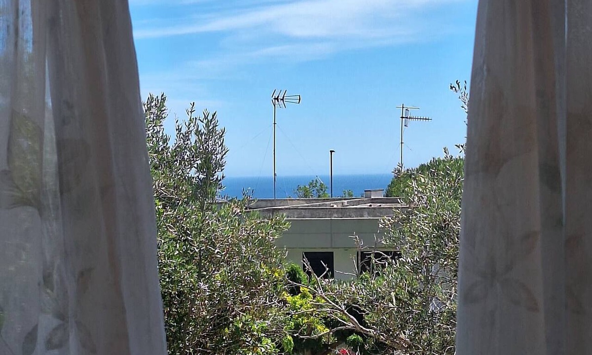 Santa Cesarea Terme Apartment | Apartment 'Residence Degli Oleandri - Terra' with Private Terrace, Wi-Fi and Air Conditioning