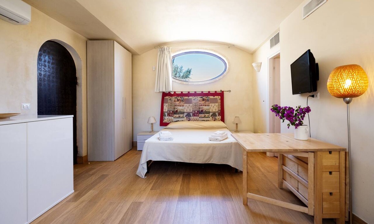 Nardo Apartment | Apartment 'Residenze Uliveto - Residenza 10' with Pool, Private Terrace and Air Conditioning