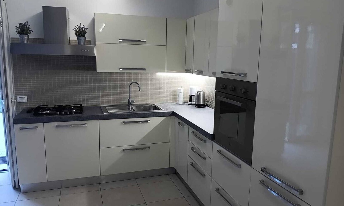 Peschiera del Garda Apartment | App. TOBI, charming apartment in a quiet location only 80 mt from the lake