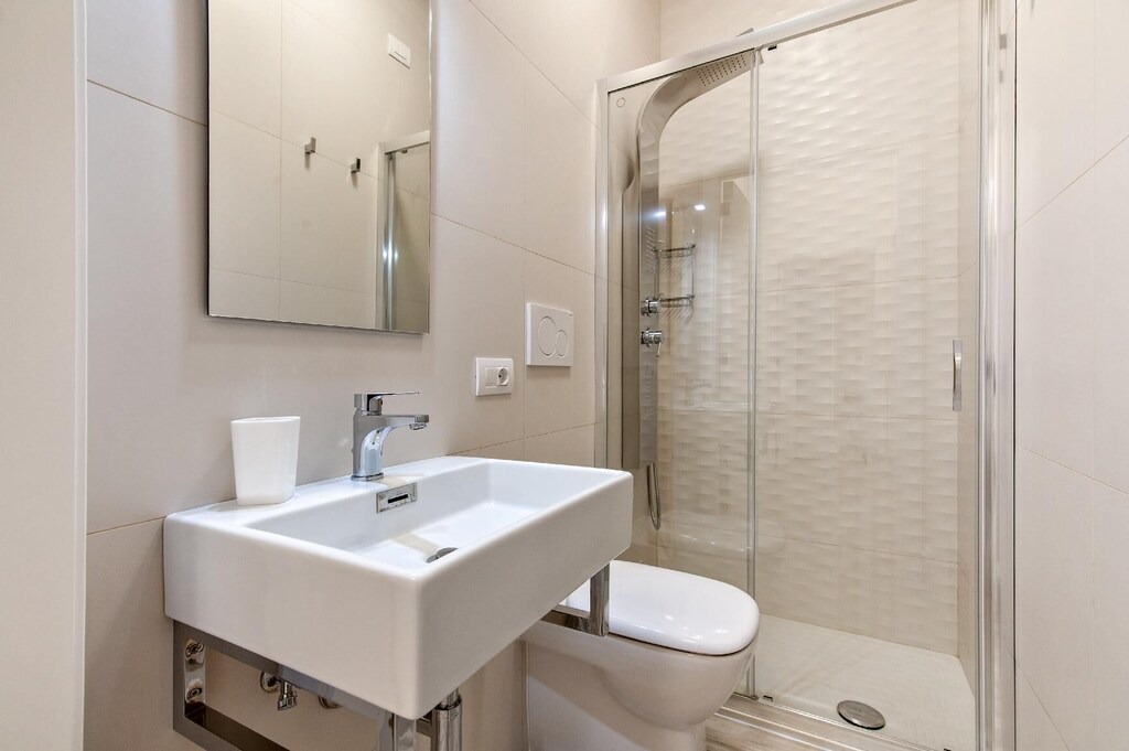 Il Monte Apartment | Appartamento Gandhi - Two Bedroom Apartment, Sleeps 6