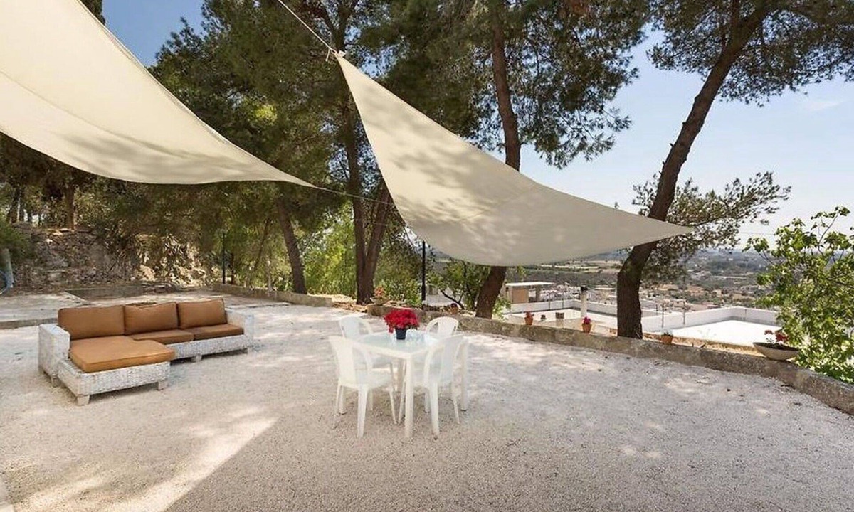 Matino Apartment | Beautiful apartment for 4 people with WIFI, A/C, TV, patio and pets allowed