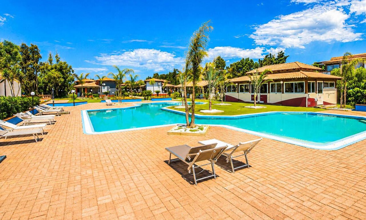 Nicotera House | Beautiful home in Nicotera Marina with outdoor swimming pool
