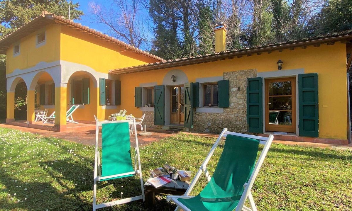 Montescudaio House | Beautiful private villa for 4 guests with WIFI, pets allowed and panoramic view