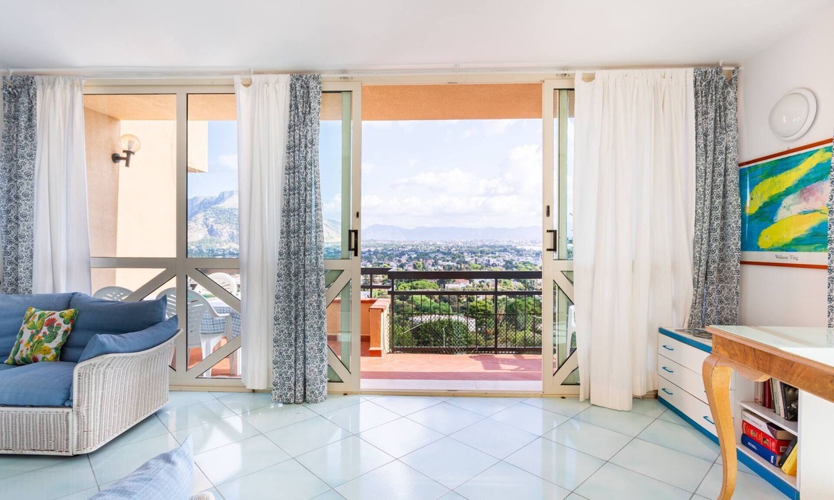 Mondello Apartment | Beautiful view in Mondello - Entire apartment with breathtaking view
