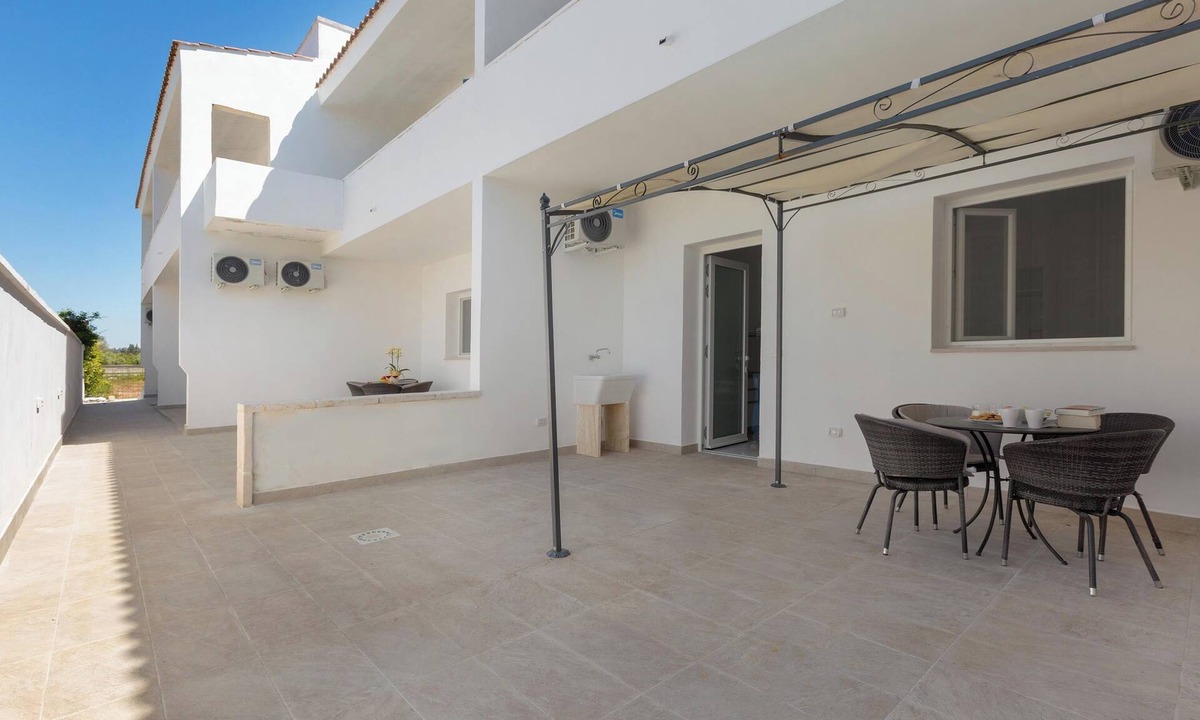 Torre Colimena Apartment | Borgo Climmena - Bilo con Patio