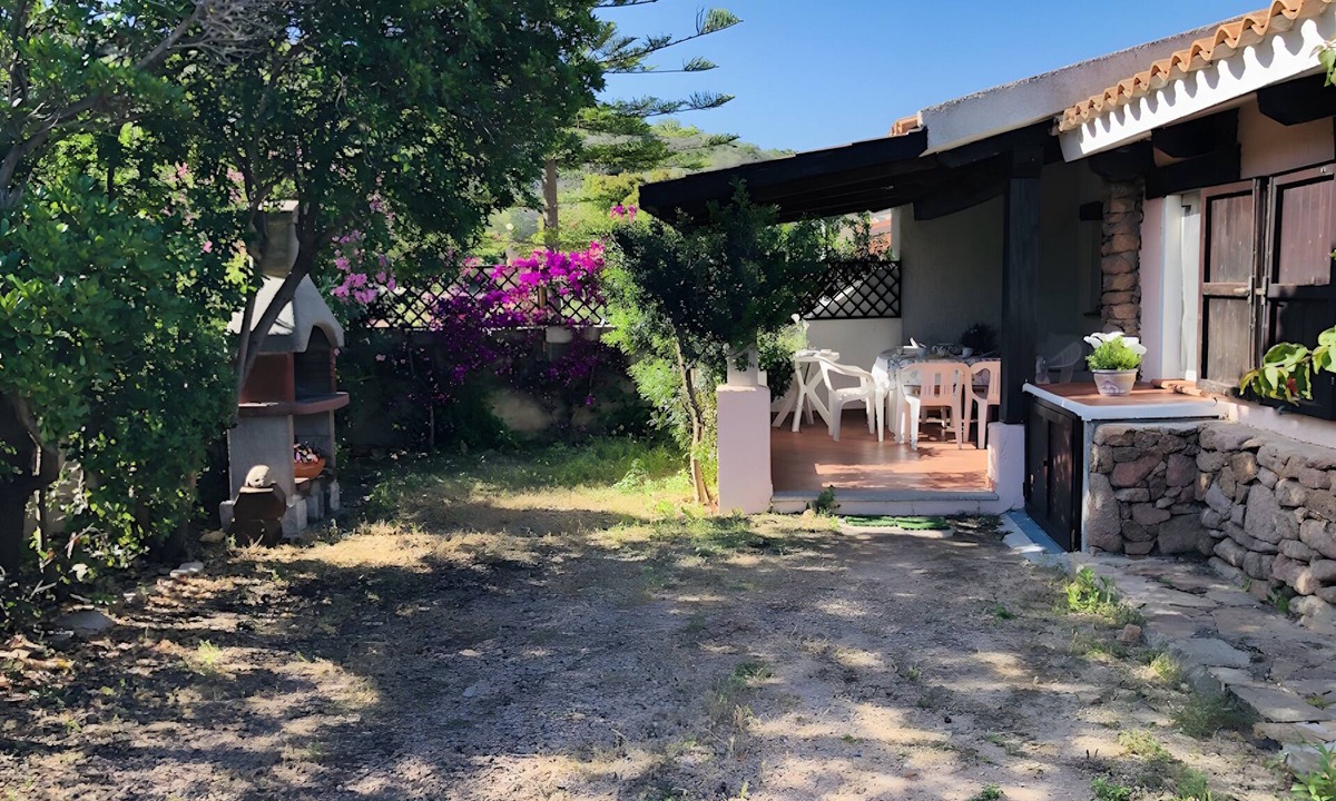 Porto Taverna Apartment | Bouganville Two-Room Apartment 80 m from the Beach with Private Terrace, Garden & AC