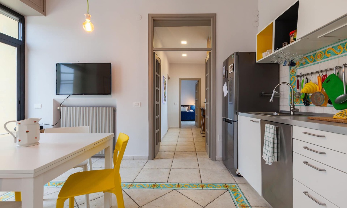 Vittorio Emanuele Apartment | Bright Rooftop by Napoliapartments