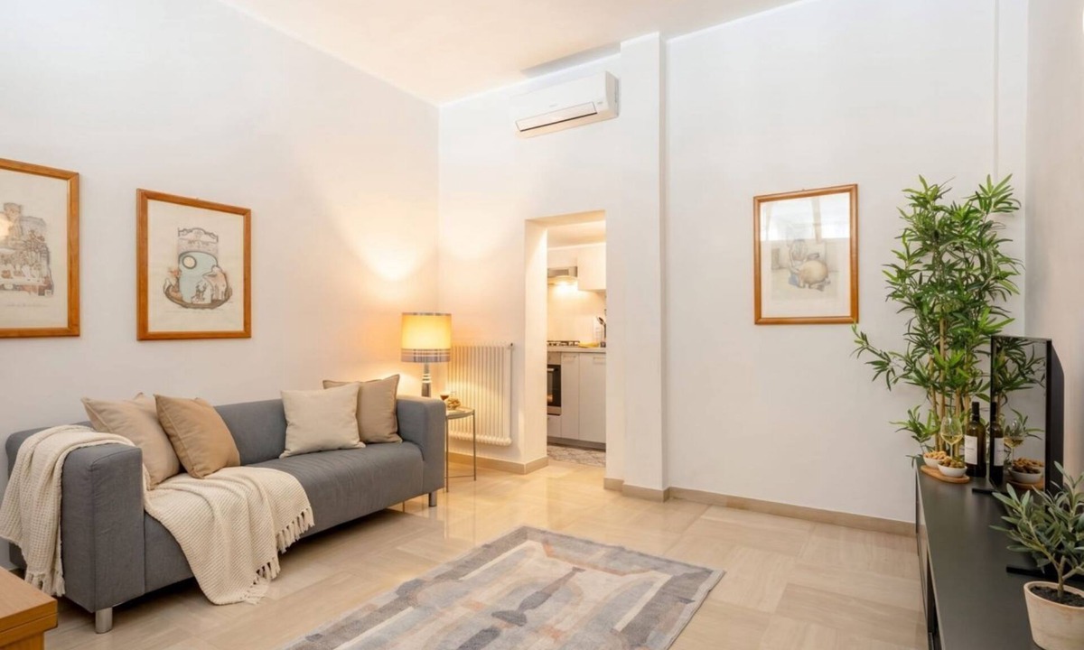Bari City Centre Apartment | Camilla - Prestigious Residence