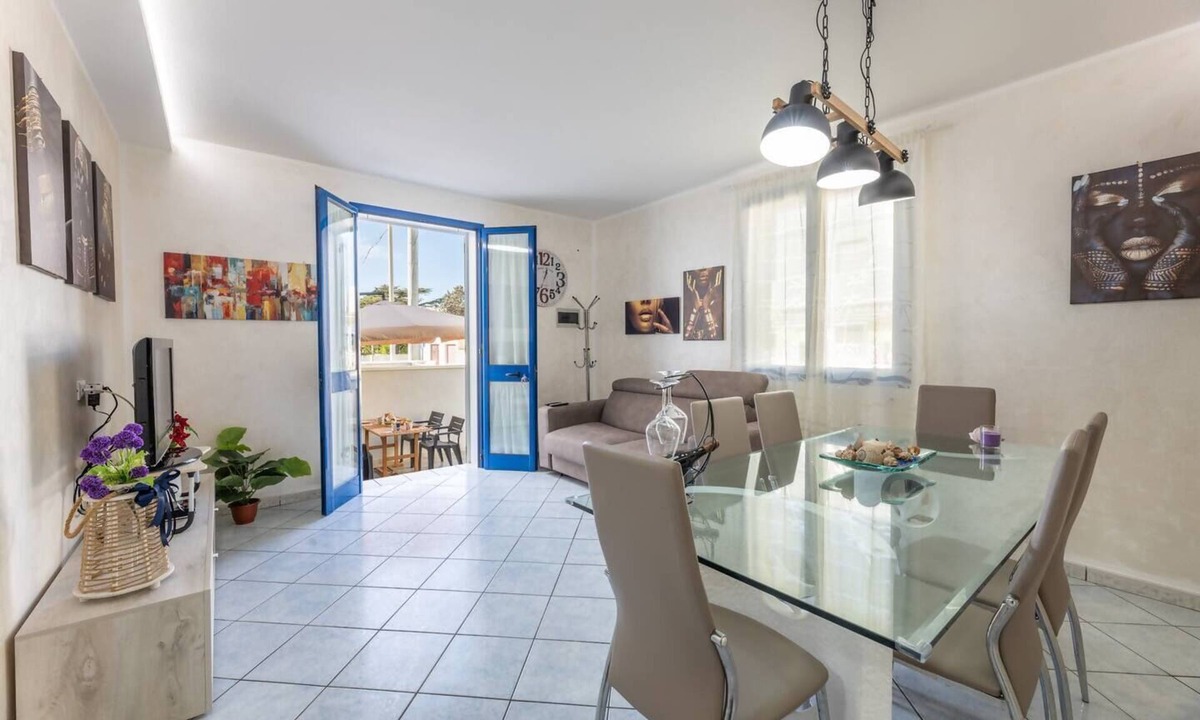 Lido Marini House | Casa La Playa: the sandy sea at your doorstep