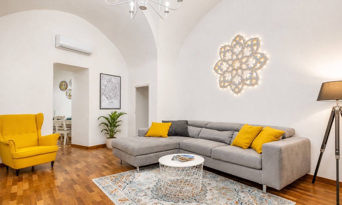 Lecce Historic Center Apartment | Corte Tiso, residence in the historic centre of Lecce