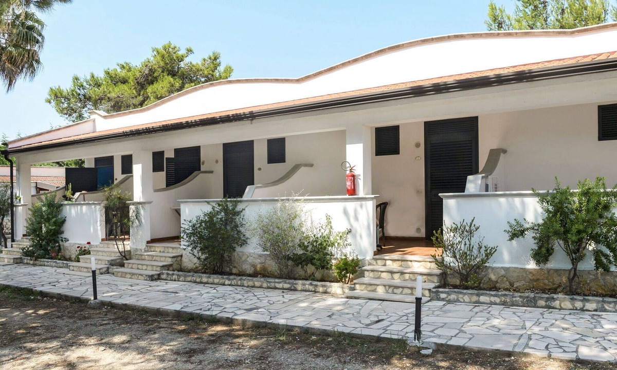 Chiesiola House | Cosy apartment in villa for 4 people with A/C, pool, WIFI, TV, terrace and pets allowed