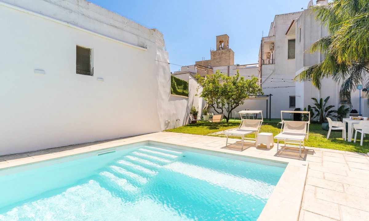 Taviano Villa | Dimora Silvamari with Garden and Private Pool
