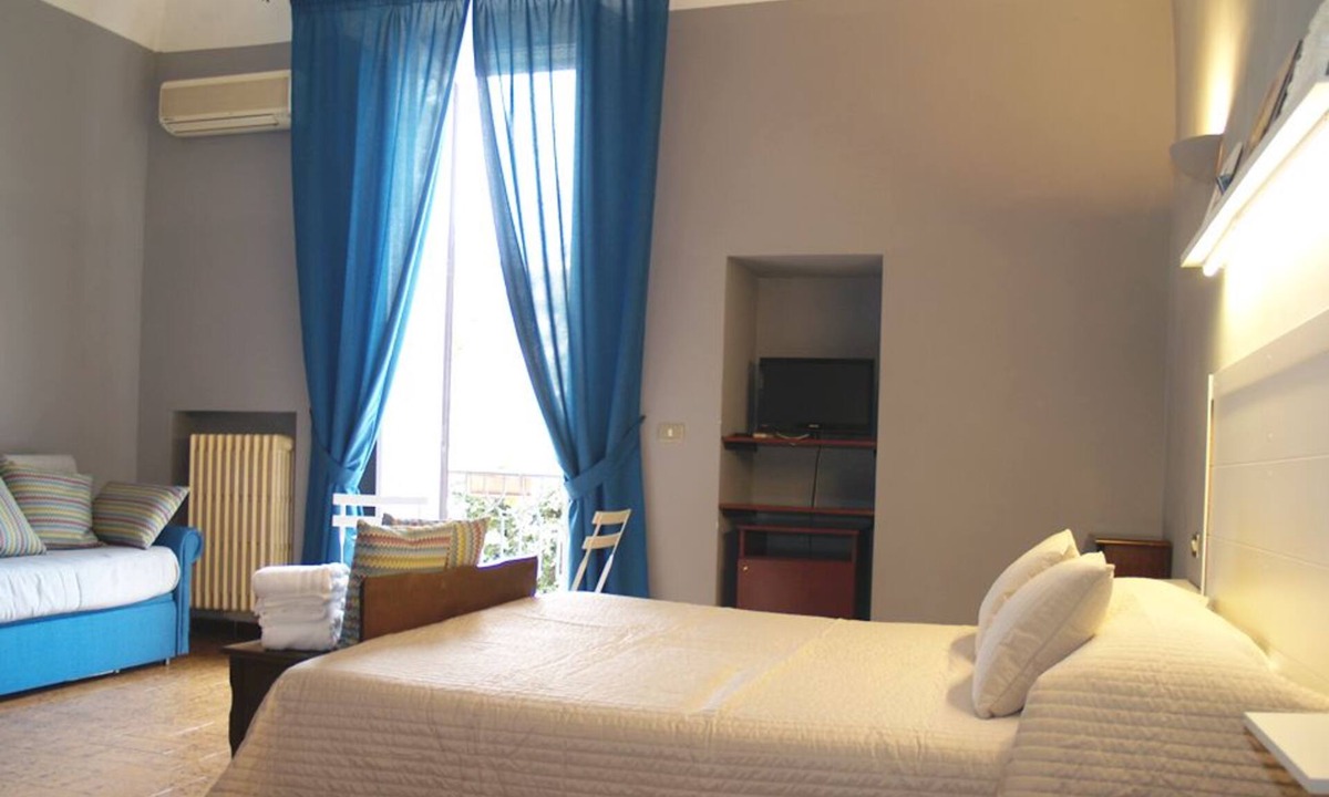 Trani Bed & Breakfast | Domus Angela