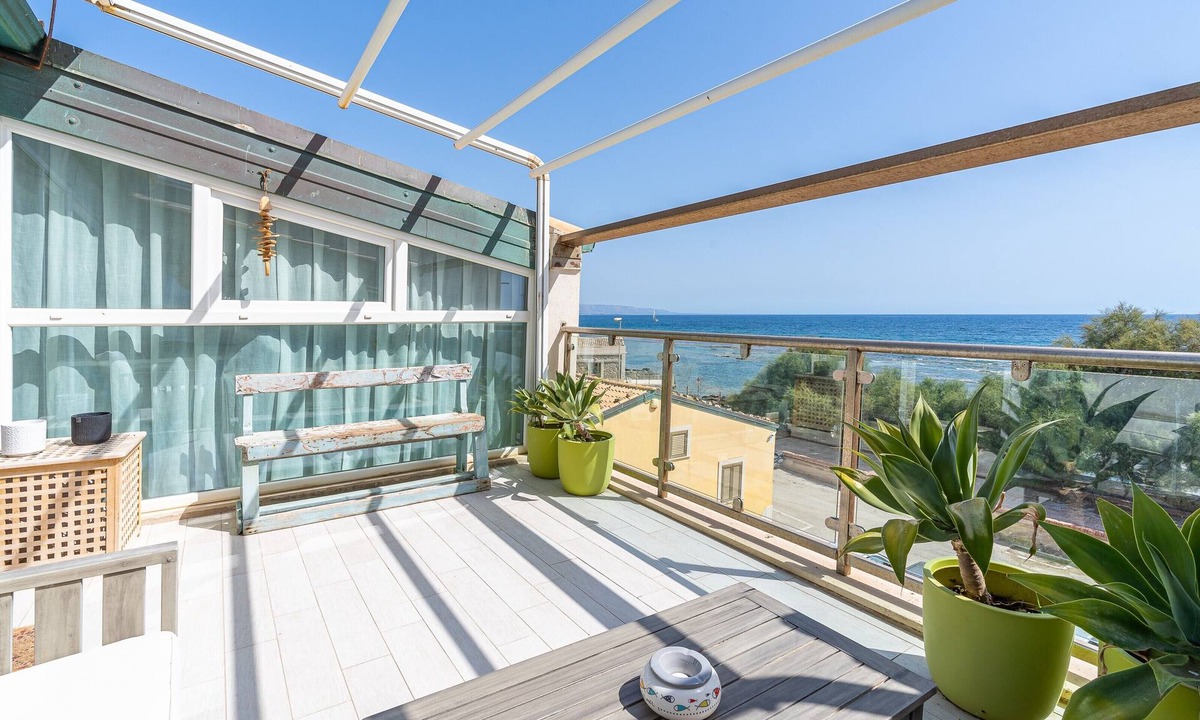 Marzamemi Apartment | 'Elvi Suite Sea View' Apartment with Sea View, Private Terrace and Air Conditioning