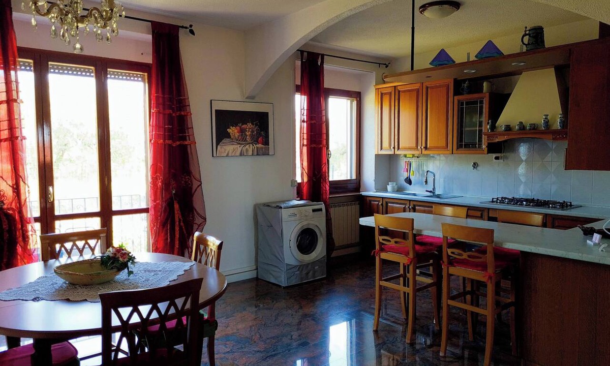 Monteodorisio Villa | Entire Floor in Villa Nicol - Porch and Relaxation Area
