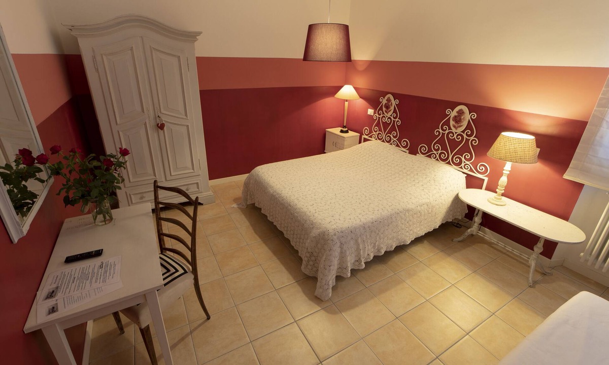 Livorno Cabin | Family room "The Roses" with private bathroom in the room