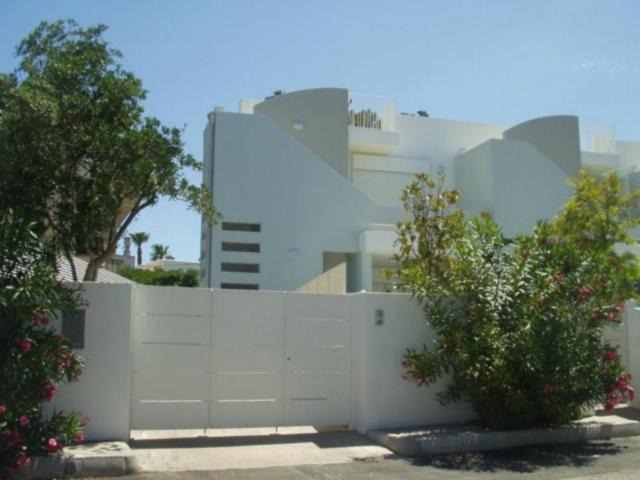 Baia Verde Villa | FRONTE MARE VIA DELLE DUNE