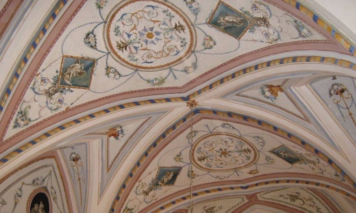 Gallipoli Historic Center Apartment | Gallipoli Palazzo Doxi Fontana historic home