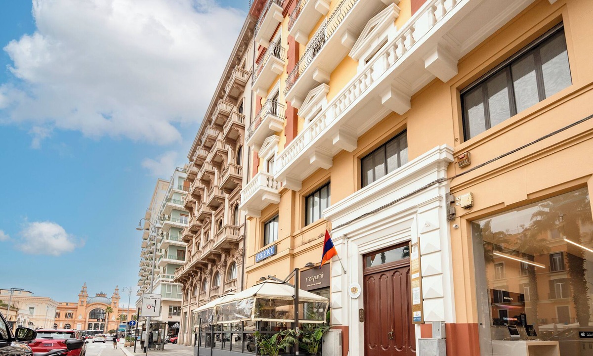 Bari City Centre Apartment | High-End Apartment in Bari Center