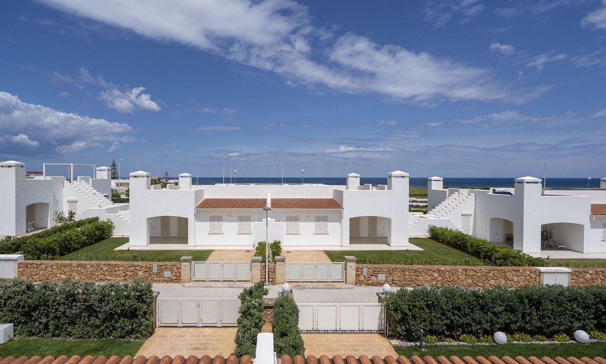 Ostuni Apartment | Holiday Apartment "Villa Katia - Villanova di Ostuni" with Private Terrace & Wi-Fi