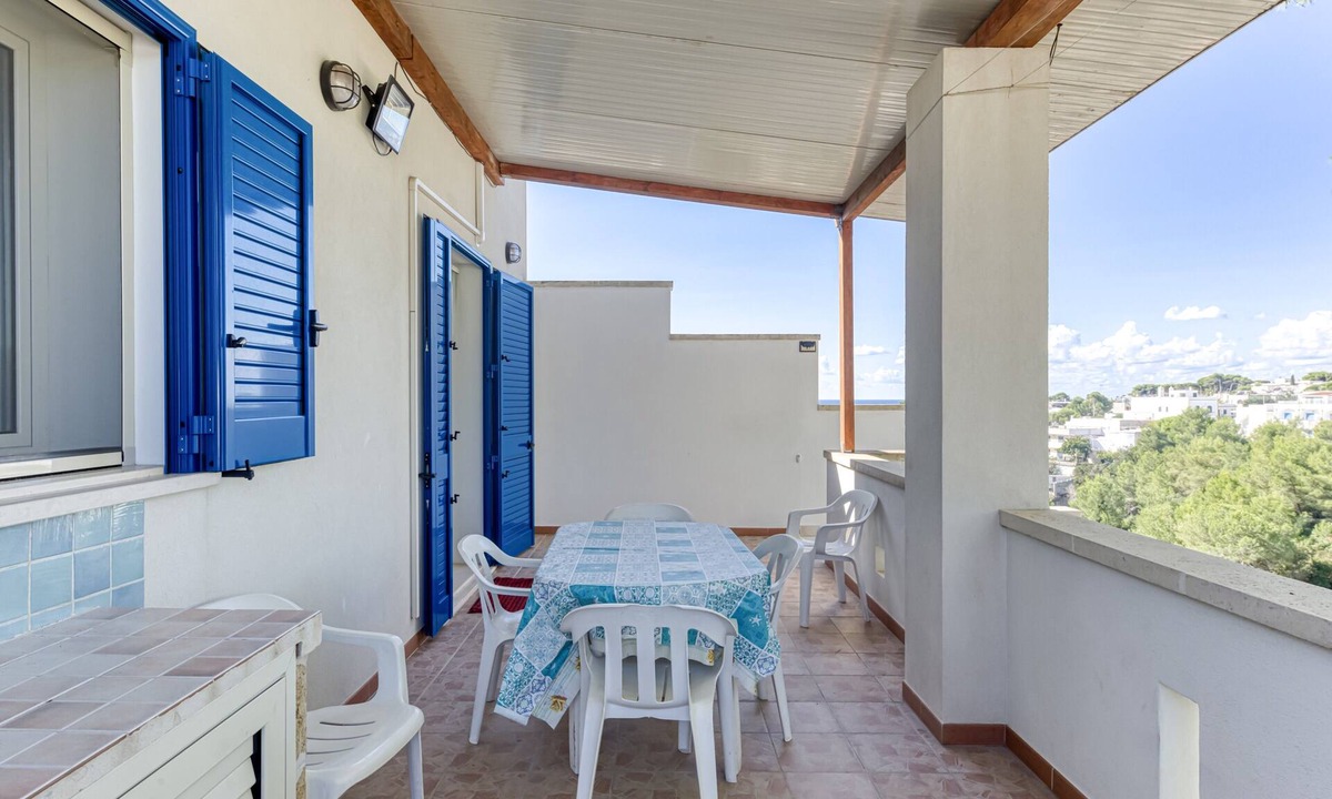 Santa Maria di Leuca House | Holiday Home 'E Case E Leviche' with Sea View, Wi-Fi and Air Conditioning