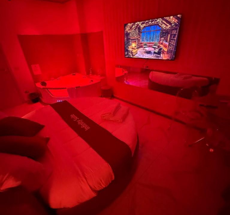 Acerra House | Infinity Suite