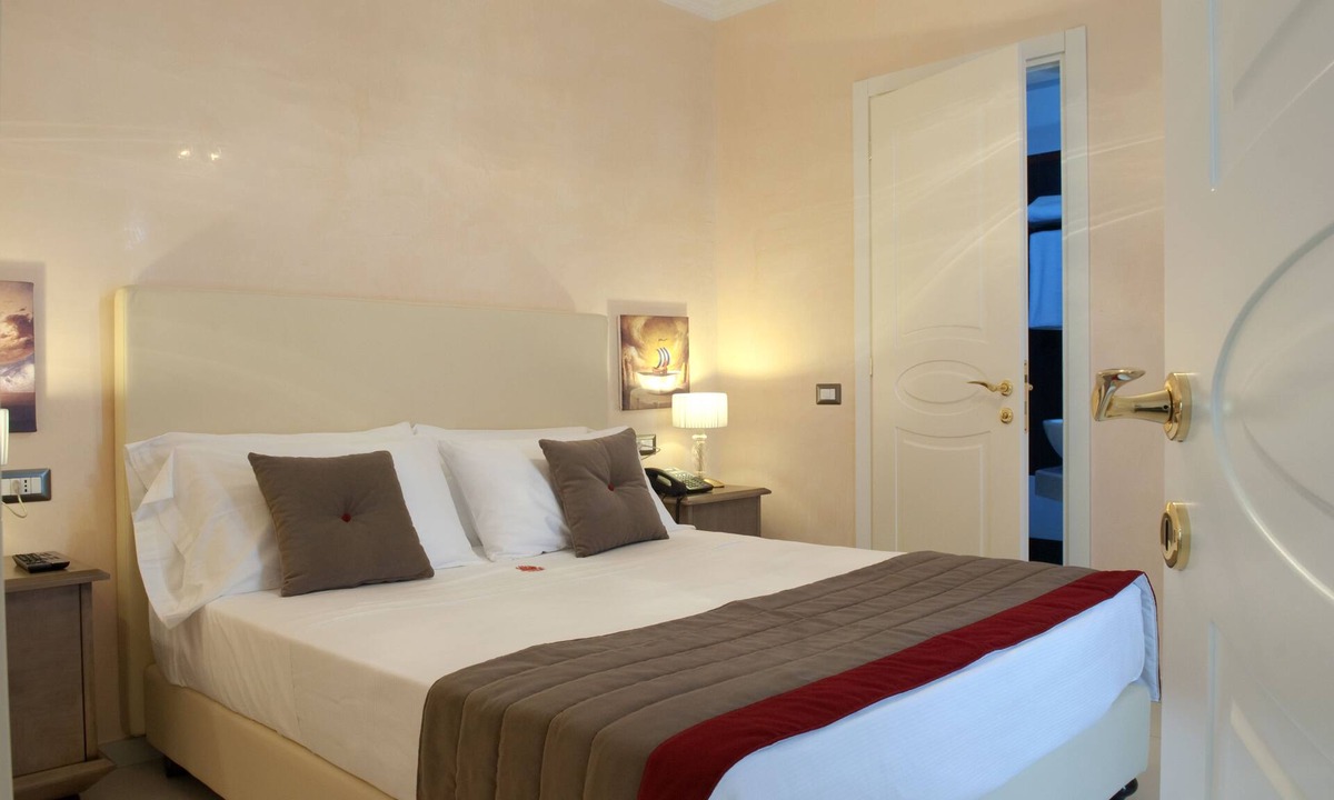 Altavilla Silentina Hotel | L'Araba Fenice