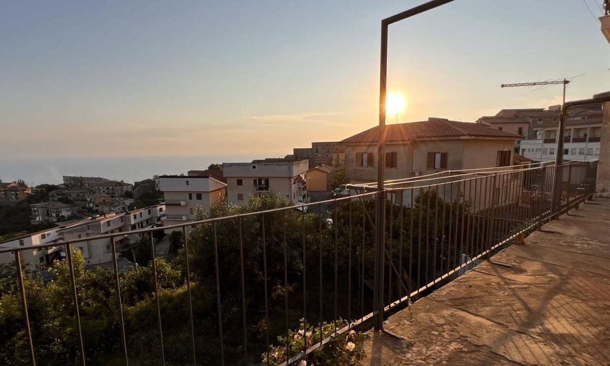 Fuscaldo Apartment | La casa del sole - Charming family-friendly apartment in the historic center of Fuscaldo