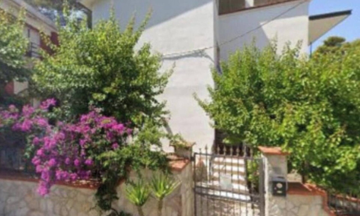 Vico del Gargano House | LA CASA TRA I PINI San Menaio Gargano Vacation Home