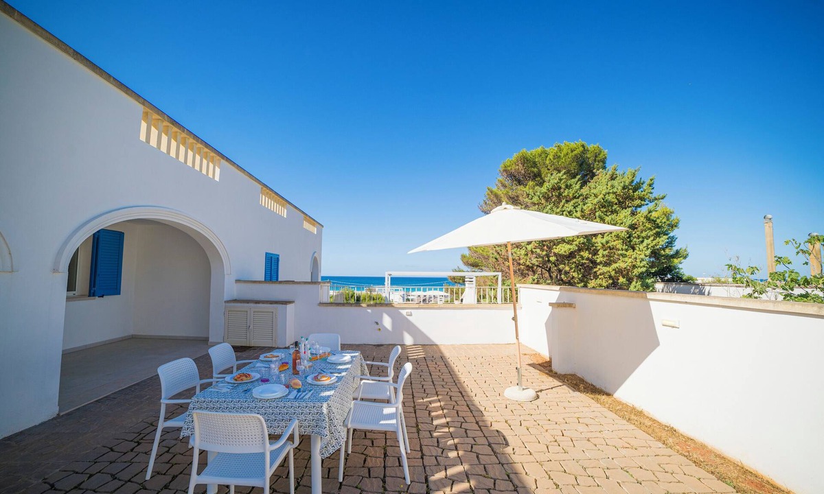 Marina di Pescoluse Apartment | La Primula Apartment 3 with Sea-View, Salve, Italy