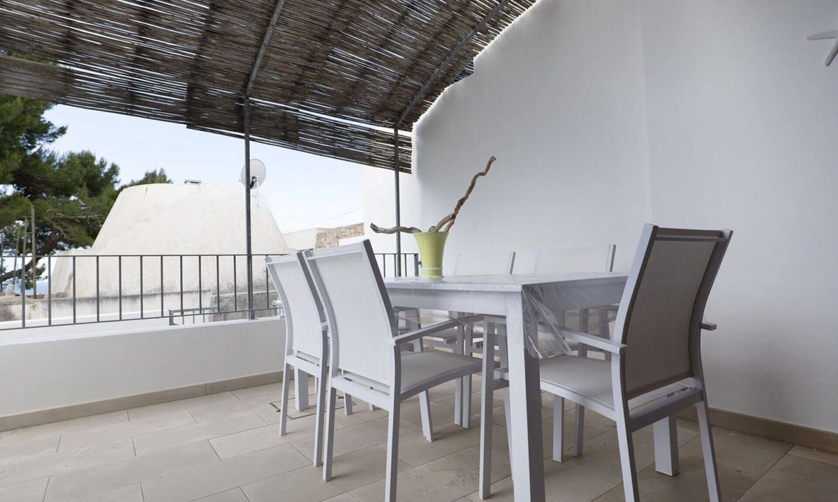 Torre Vado House | Lovely apartment in villa for 6 people with A/C, WIFI, TV, terrace and pets allowed