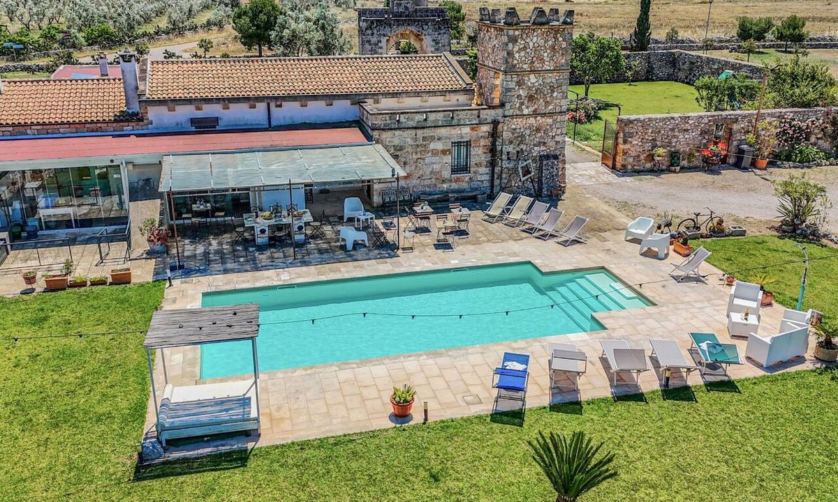 Surbo Villa | Masseria Santu Lasi with Private Pool & BBQ, Surbo, Italy