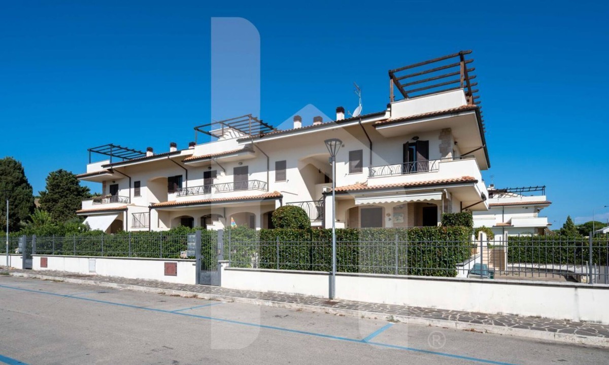 Pineto Apartment | Micaene D06 - Argo - Four-room apartment with balcony