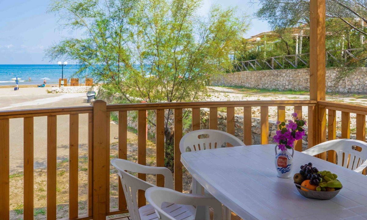 Peschici Apartment | Nice apartment for 6 guests with A/C, TV and terrace