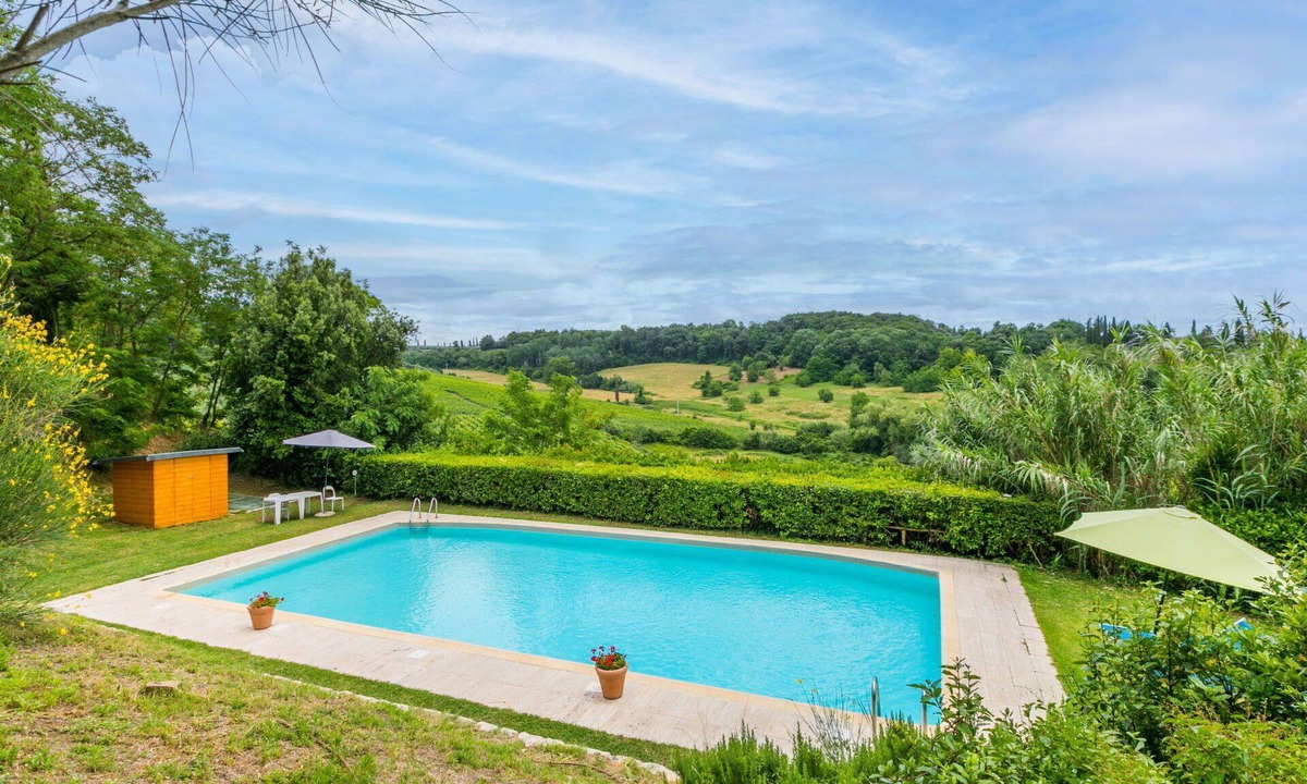 Poggiarello Villa | Nice apartment in villa for 6 people with pool, TV and patio