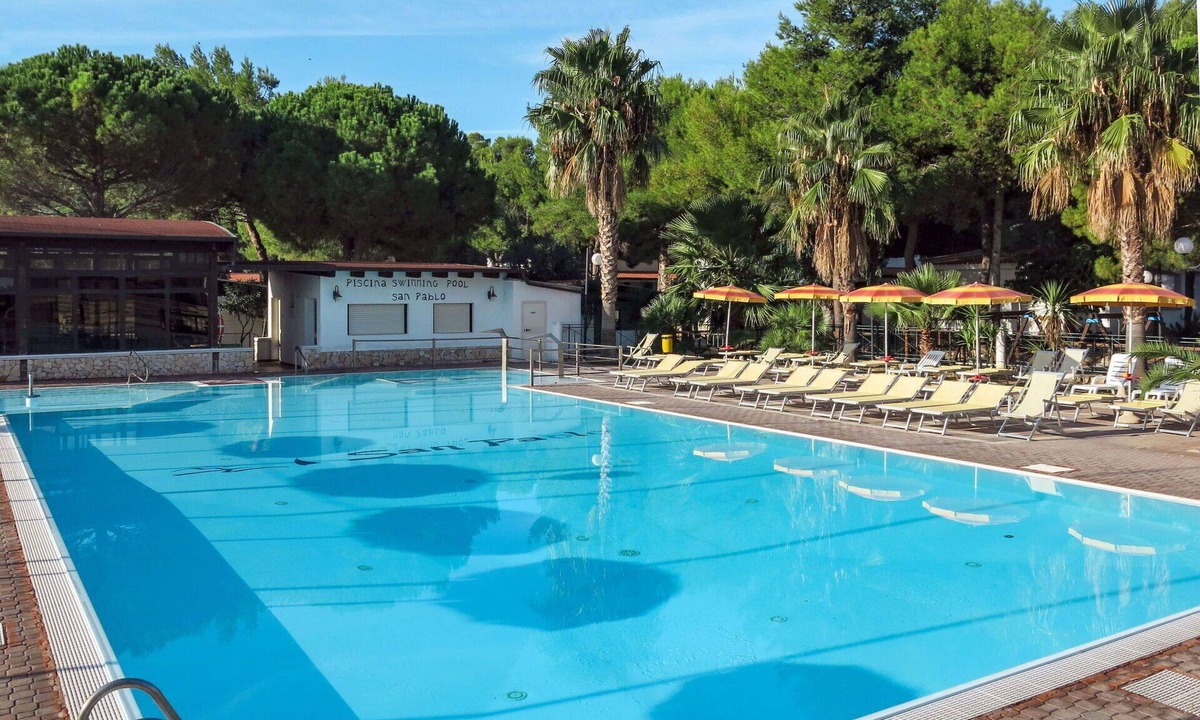 Chiesiola House | Nice apartment in villa for 2 guests with pool, WIFI, A/C, TV, terrace and pets allowed