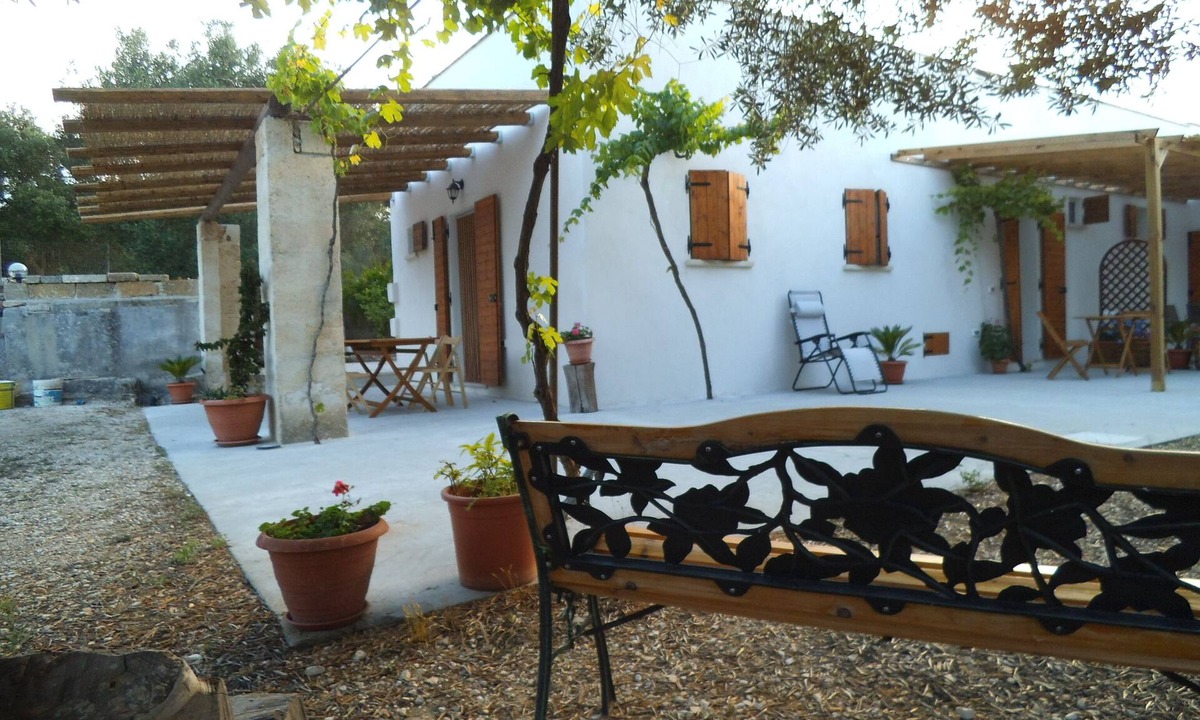Alessano Apartment | OLIVE GROVE RESIDENCE IN SALENTO, IN THE COUNTRYSIDE A FEW KM FROM THE SEA
