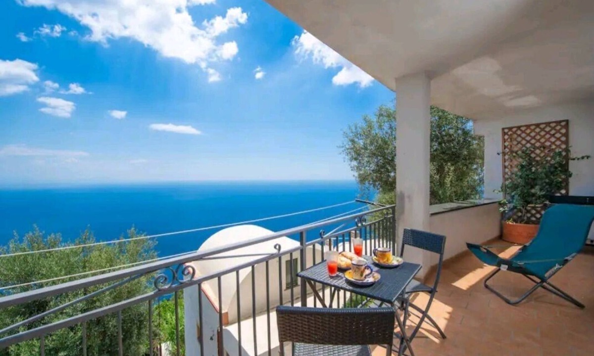 Furore House | On the Amalfi Coast: Romantic House "BOUGANVILLEA"
