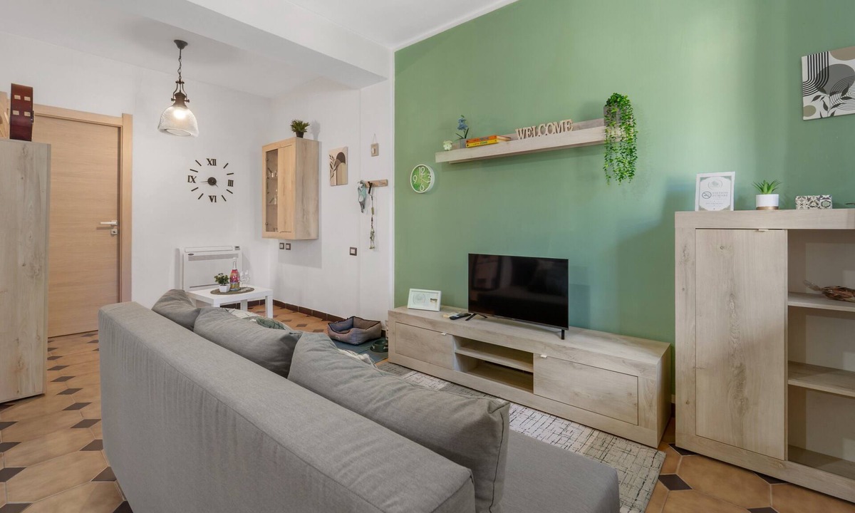 Iglesias Historic Centre House | Pet-Friendly Apartment Near the Center of Iglesias