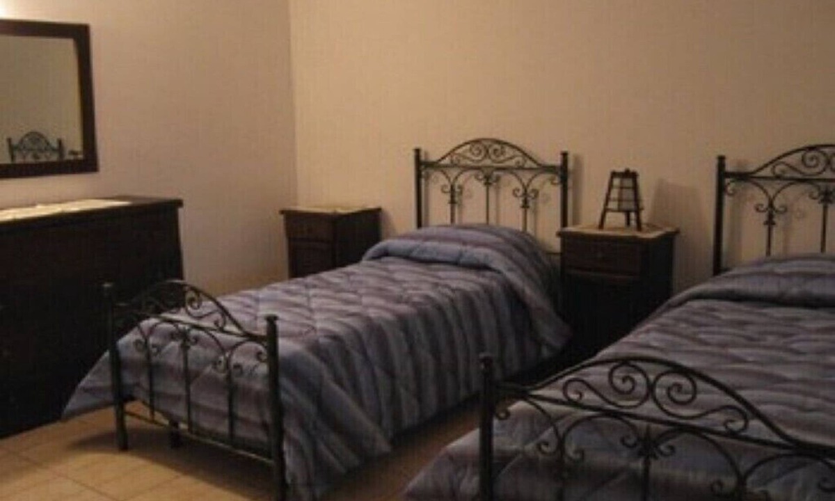 Oria Apartment | Piccolo 2 apartment in complex with ample parking 15min from the sea