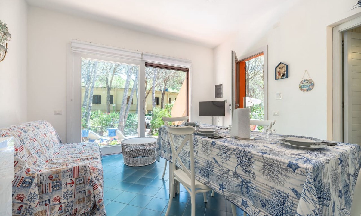 Santa Margherita di Pula House | Private pine grove, BBQ, 250 m from the sea – perfect for families