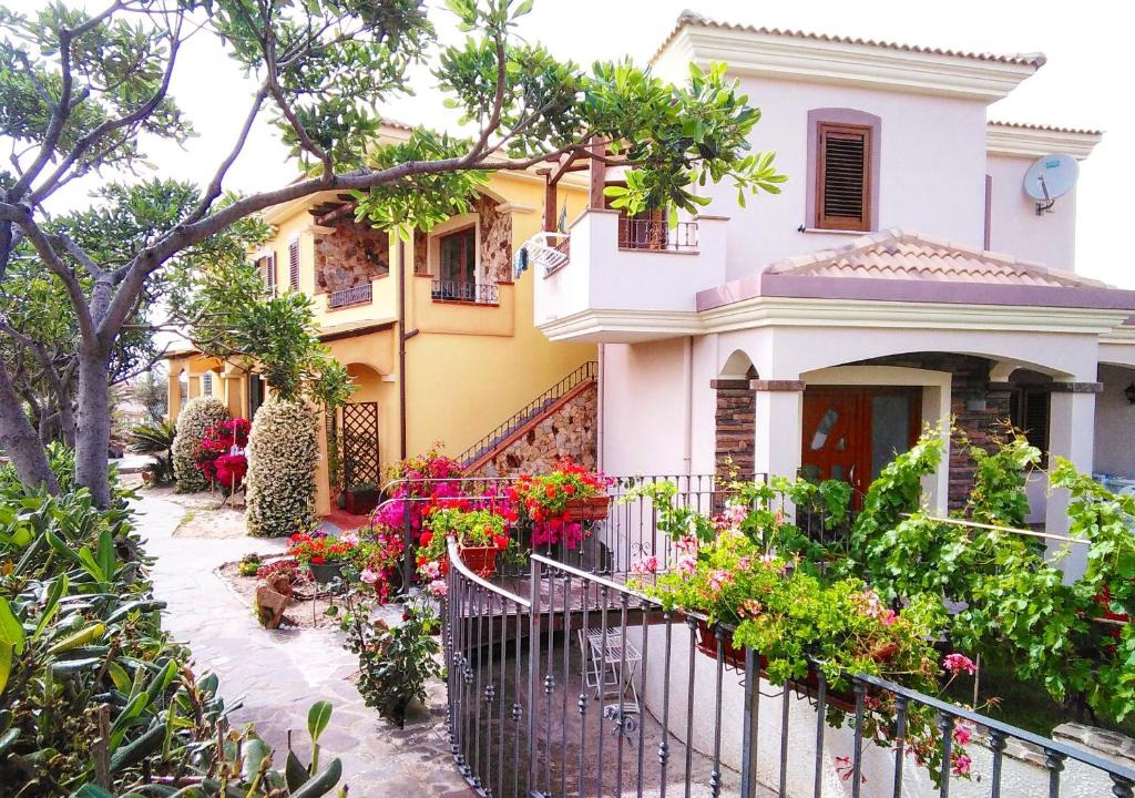 Lu Bagnu Bed & Breakfast | Real B&B Primo Sole