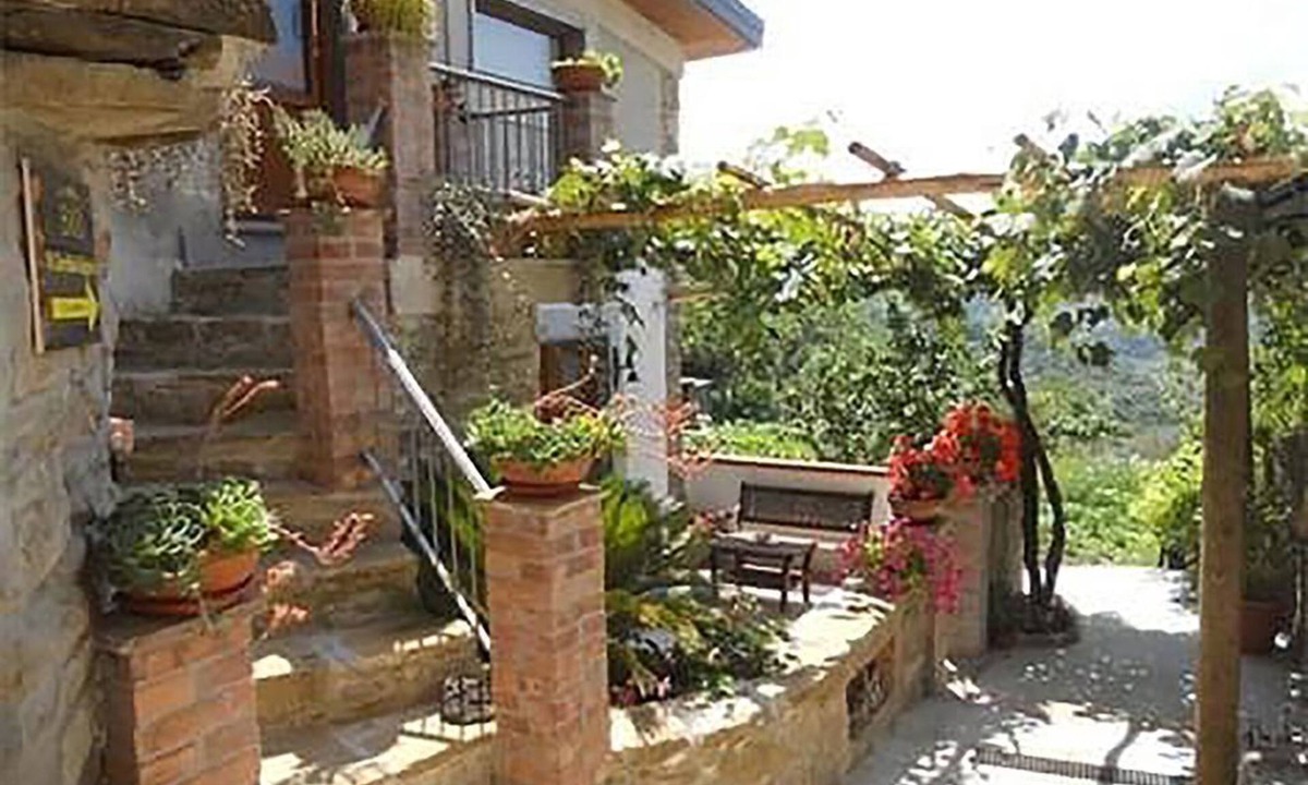 Ogliastro Cilento Bed & Breakfast | Relaxation, nature and history in the historic village a 5 km from the sea.