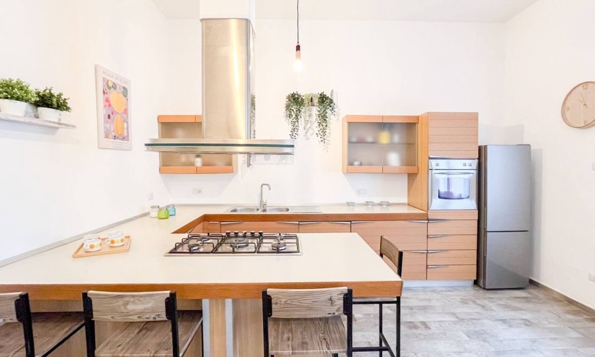 Roseto degli Abruzzi Apartment | Residenza delle Rose 1, comfortable two-room apartment near the sea