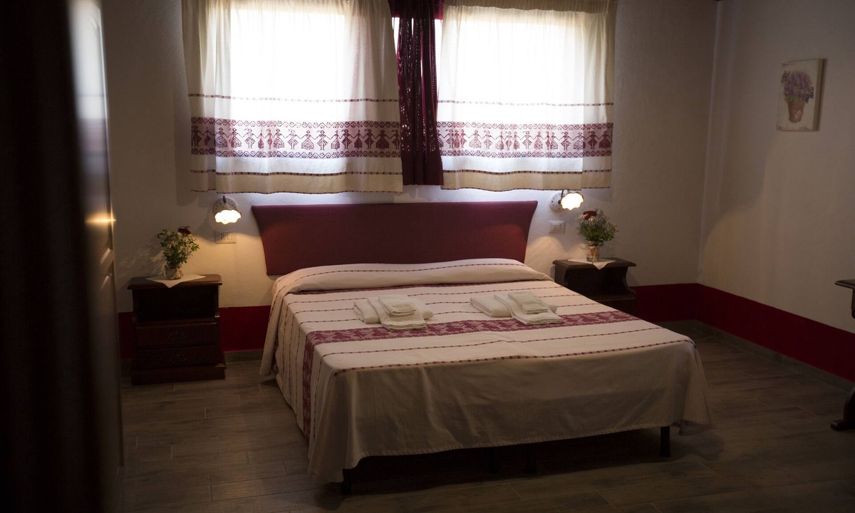 Dorgali Apartment | ROMANTIC APARTMENT with parking space